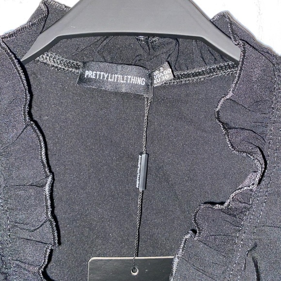 Pretty little thing Black dress - Picture 3 of 4